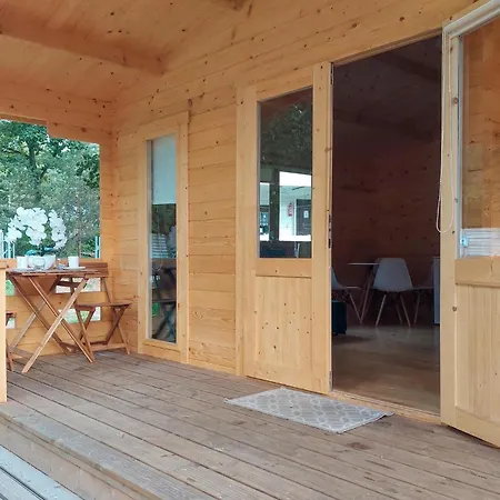 Stunning In With Kitchen Casa de Férias